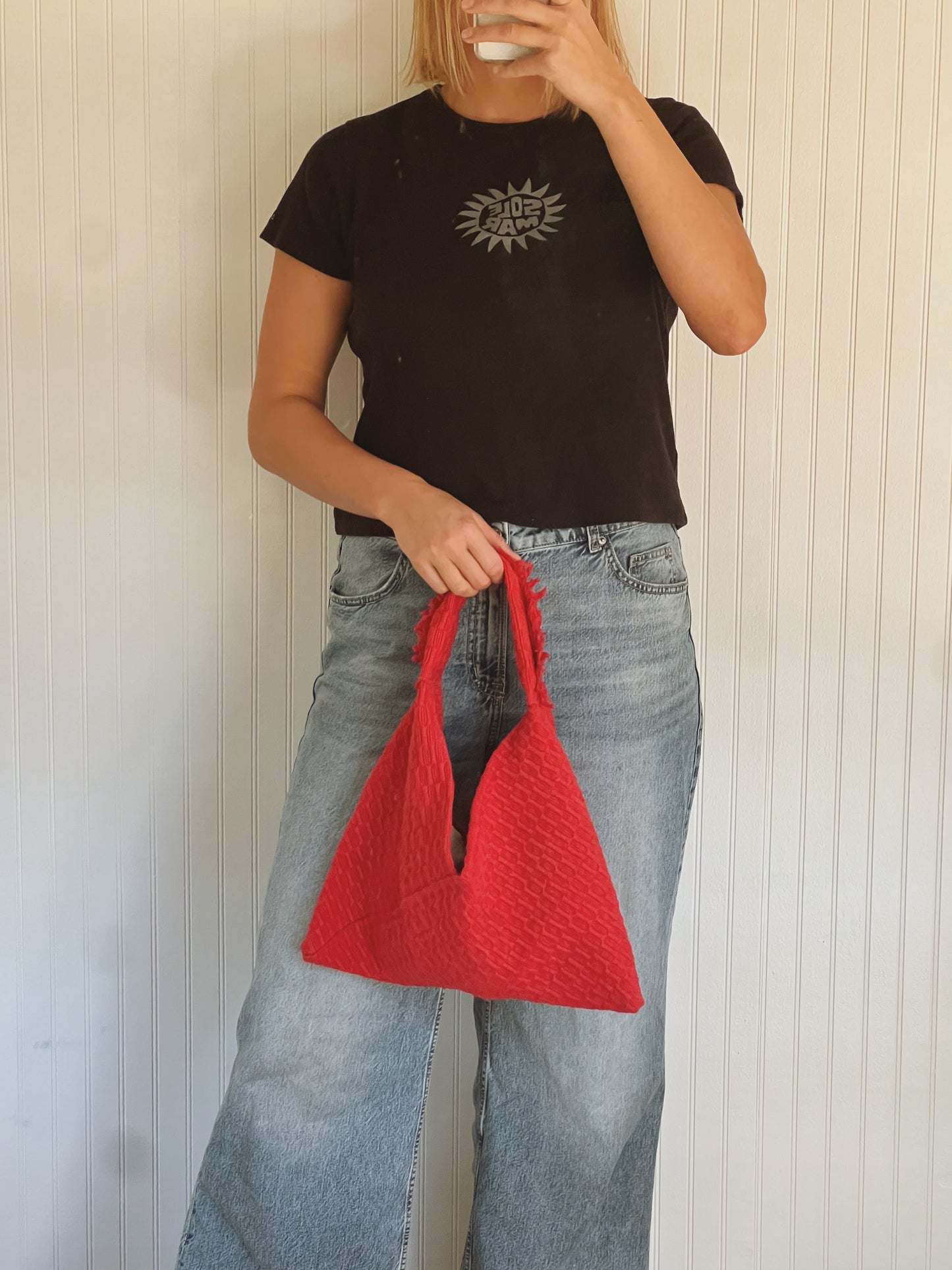 ORIGAMI TOTE IN FRAYED RED